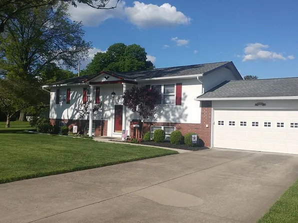 92 Lancaster Dr, Heath, OH 43056