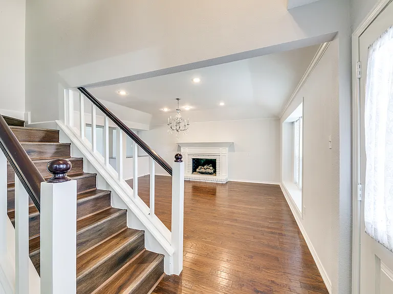 6611 Mimms Dr — Photo 5