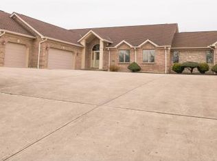 2021 Primrose Ln, West Harrison, IN 47060