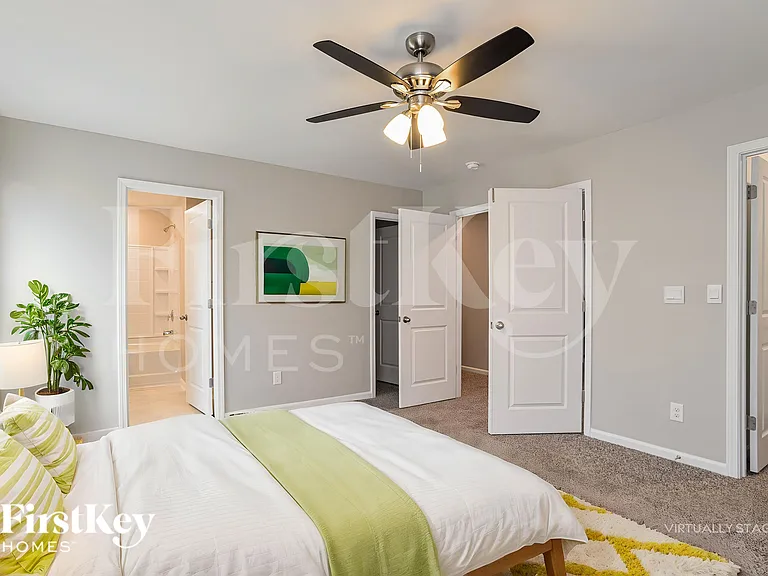 164 N Hill Ln — Photo 9