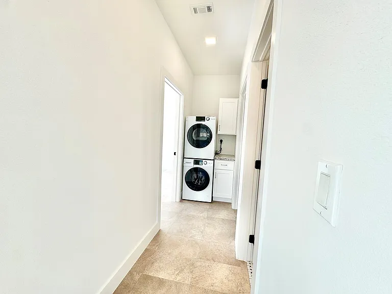 2102 Mechanic St #305 — Photo 12