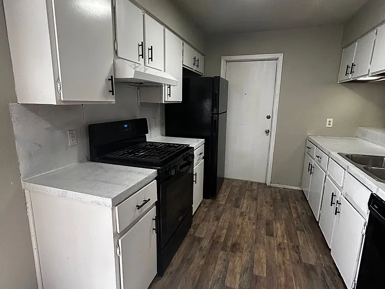 6603 Deatonhill Dr — Photo 13