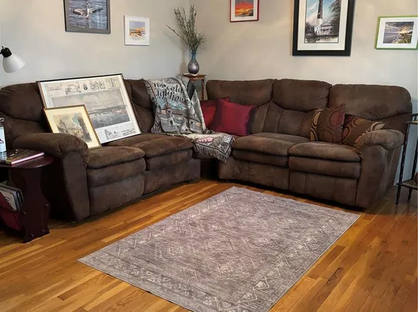 1259 Pequeno Ln, Fenton, MO 63026