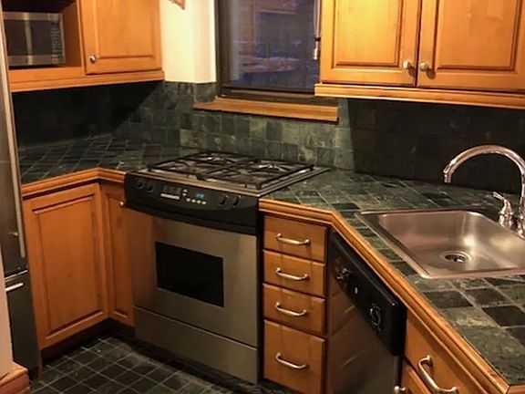2nd image of 12 W 9th St APT 1C