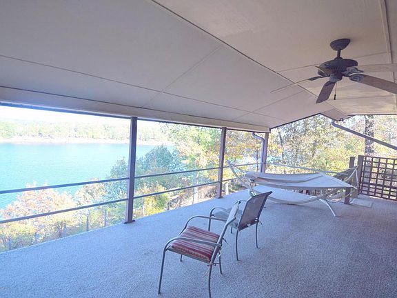Image 4: Covered Deck