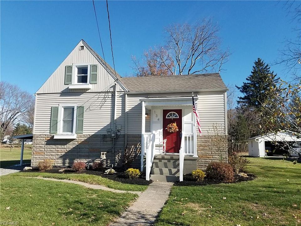 1st image of 134 N Pearl St