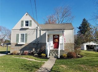 134 N Pearl St, Columbiana, OH 44408