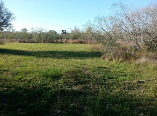 5510 Baldwin Dr, East Bernard, TX 77435