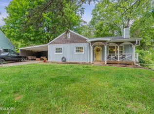 5721 Oak Rd, Knoxville, TN 37918