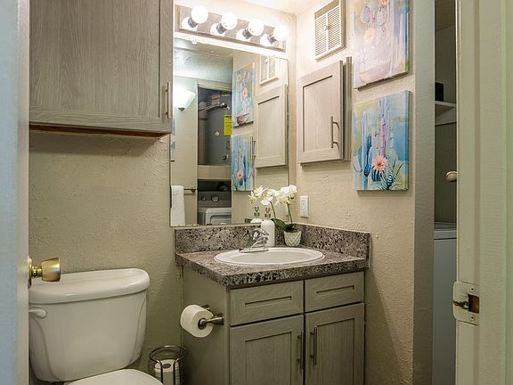 4th image of 4801 San Mateo Blvd NE