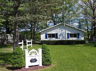 3679 Lakeview Dr, Beaverton, MI 48612
