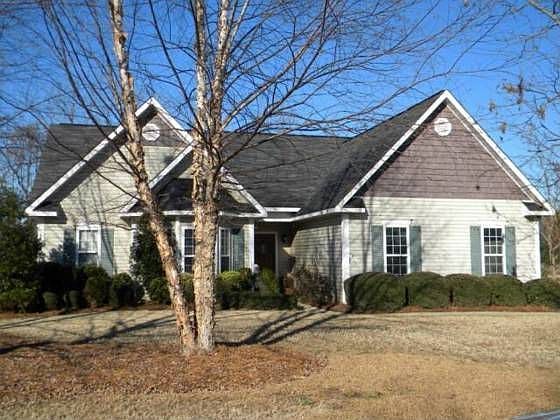 2nd image of 133 Grove Ln