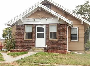 309 W 2nd St, Miller, SD 57355