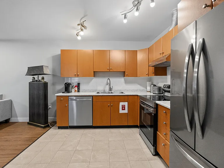 4225 Evergreen Ave #BASEMENT — Photo 8