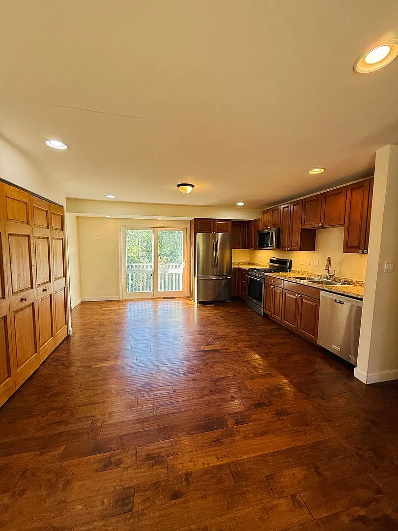 3 Bedroom Bridgeton Home for Rent — Photo 4
