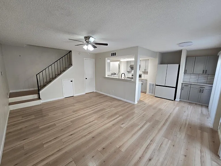 5640 Birchmont Dr #C — Photo 1