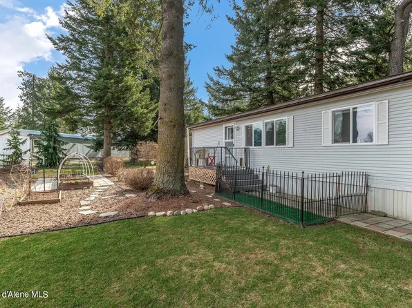 91 Sagle Rd Trlr 32, Sagle, ID 83860