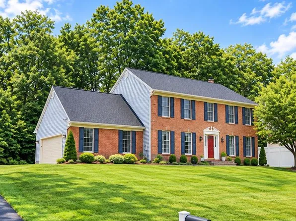 6615 White Post Rd, Centreville, VA 20121