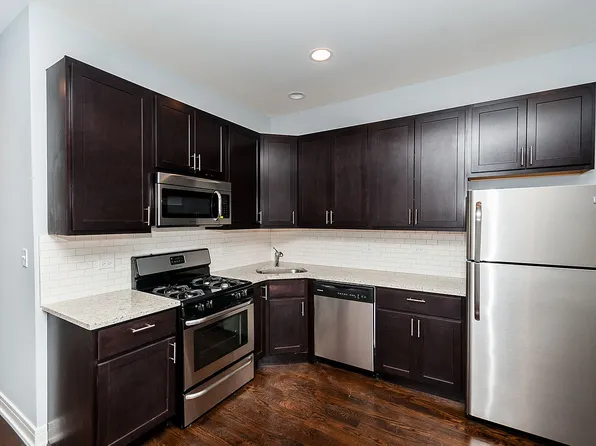 2225 W Rice St #2F, Chicago, IL 60622