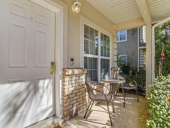 5th image of 1533 Bentley Cir