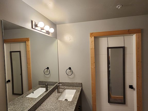 4th image of 280 E Lorene St #14102