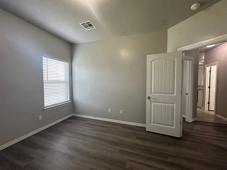 8017 NW 160th Ter — Photo 21