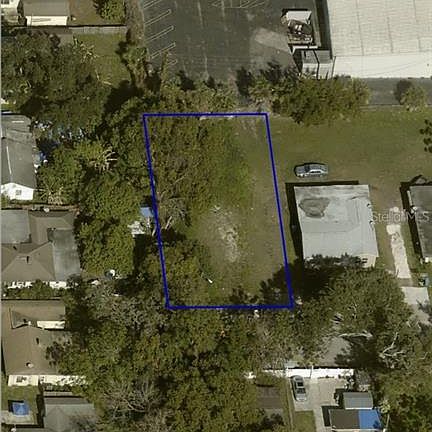 3rd image of 1347 Winnifred St