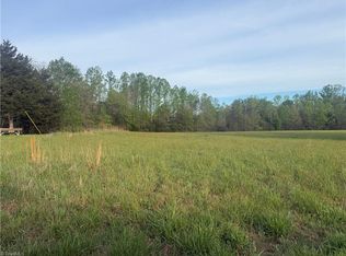 146 Mabes Rd, Eden, NC 27288