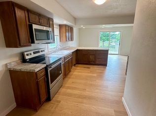 209 Independence Ave S, Clarks Grove, MN 56016