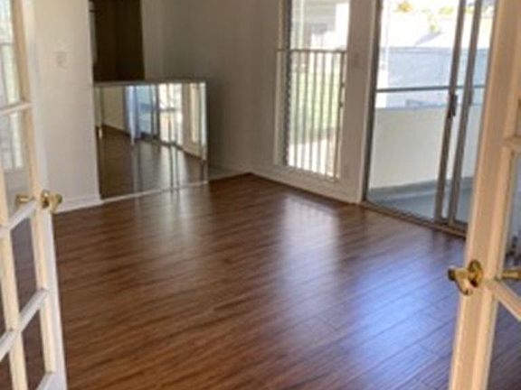 5th image of 454 N Oakhurst Dr #204