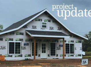 606 3rd St, Alton, KS 67623