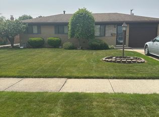8856 Balboa Dr, Sterling Heights, MI 48313