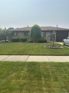 8856 Balboa Dr, Sterling Heights, MI, 48313