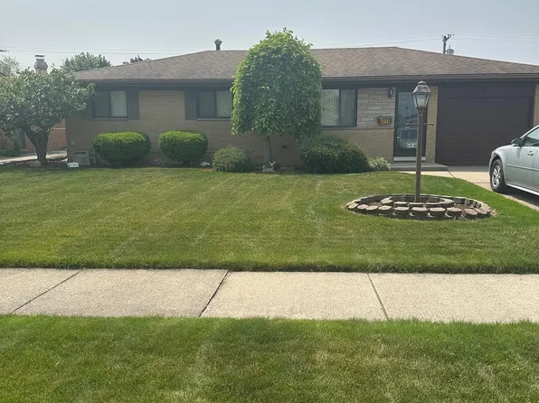 8856 Balboa Dr, Sterling Heights, MI 48313