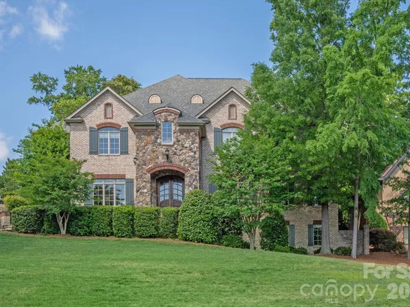 1629 Look Out Cir, Waxhaw, NC 28173