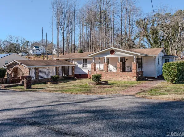 422 Robertson St, South Hill, VA 23970