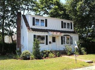 133 Grant Blvd, Bellmore, NY 11710