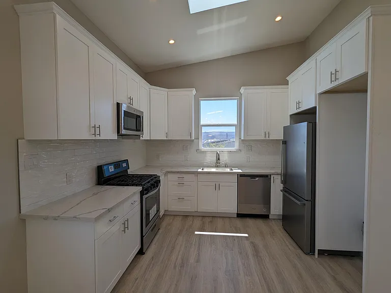 616 Tamarack Ln — Photo 13