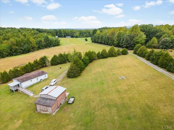 571 Phoenix Rd, Arrington, VA 22922