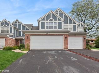 627 Kingsbridge Dr, Carol Stream, IL 60188