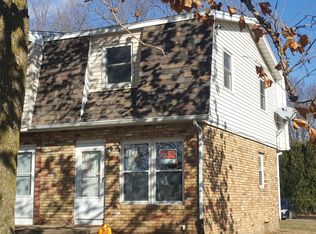 21 Manor Dr, Park view, IA 52748