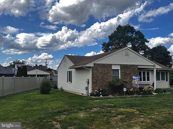 4th image of 805 Neptune Ave