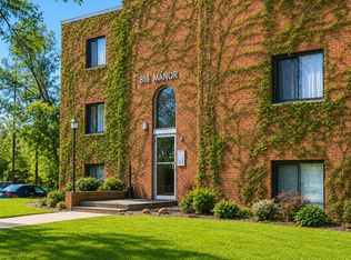 820 8th St SE #5, Minneapolis, MN 55414