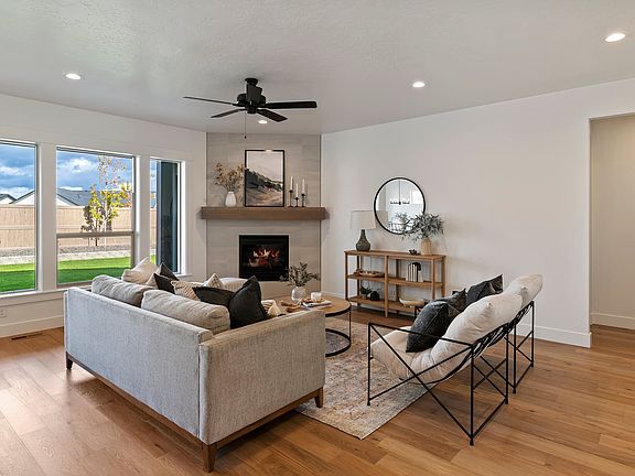 7th image of this home