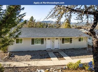 546 S 5th St #B, Jacksonville, OR 97530