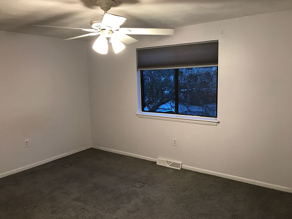 1st image of 5 Black Oak Dr #A