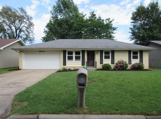 2904 S Roanoke Ave, Springfield, MO 65807