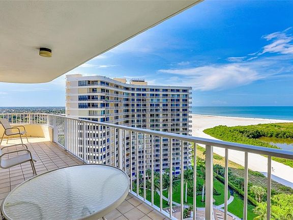 3rd image of 440 Seaview Ct APT 1606