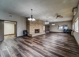 Sunset Place Apartments — Photo 66