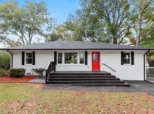 1546 Cloverdale Cir, Marietta, GA 30067